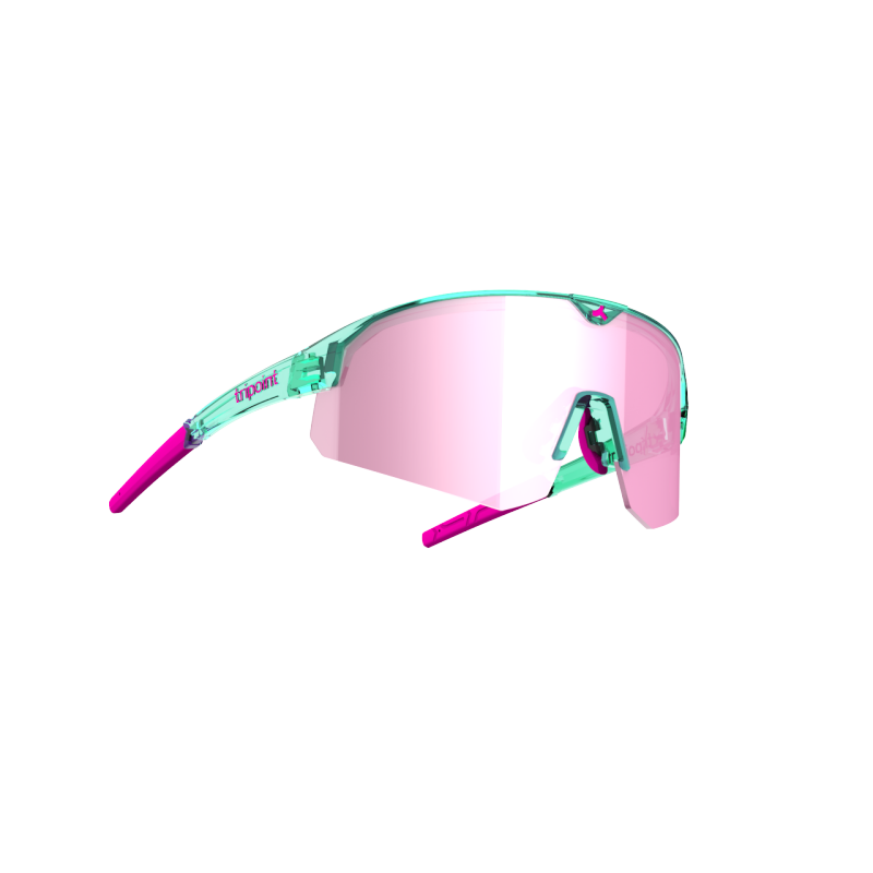 Lake Victoria sports glasses combine top protection and comfort. With 100% UV400 protection, hydrophobic and oleophobic treatment, interchangeable lenses, and an extremely lightweight bio-frame made of nylon, they are the ideal choice for all weather conditions.