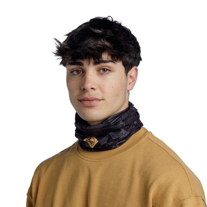 BUFF® Original Ecostretch Micor Graphit, vsestransko tubo/ruto za šport in prosti čas. UPF50 zaščita pred soncem, 4-smerno raztegljiv material, reciklirani materiali in več kot 12 načinov nošenja. Idealna za tek, smučanje, kolesarjenje in pohodništvo.