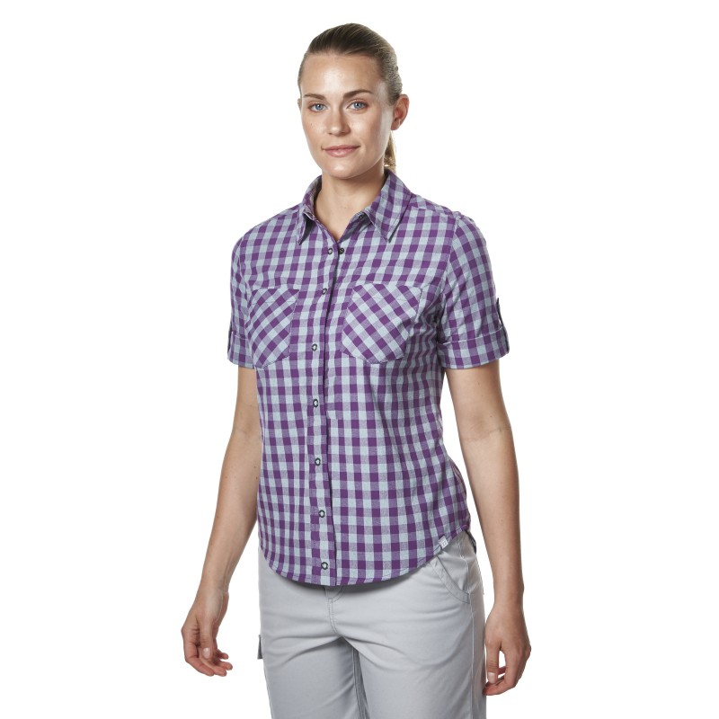 Srajca namenjena pohodništvu ali preživljanju prostega časa.