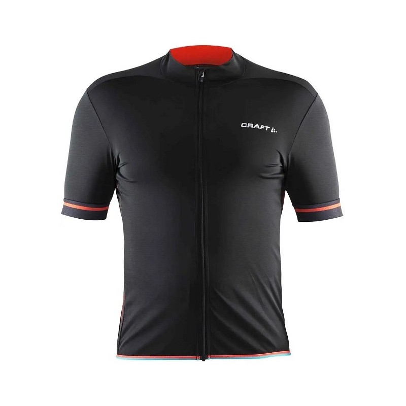 Moška kolesarska majica Classic s kratkimi rokavi je ergonomsko in nekoliko ohlapno krojena, ter izdelana iz funkcionalnega materiala, ki dobro odvaja vlago in zagotavlja optimalno udobje. Ima polovičen ovratnik z zadrgo.