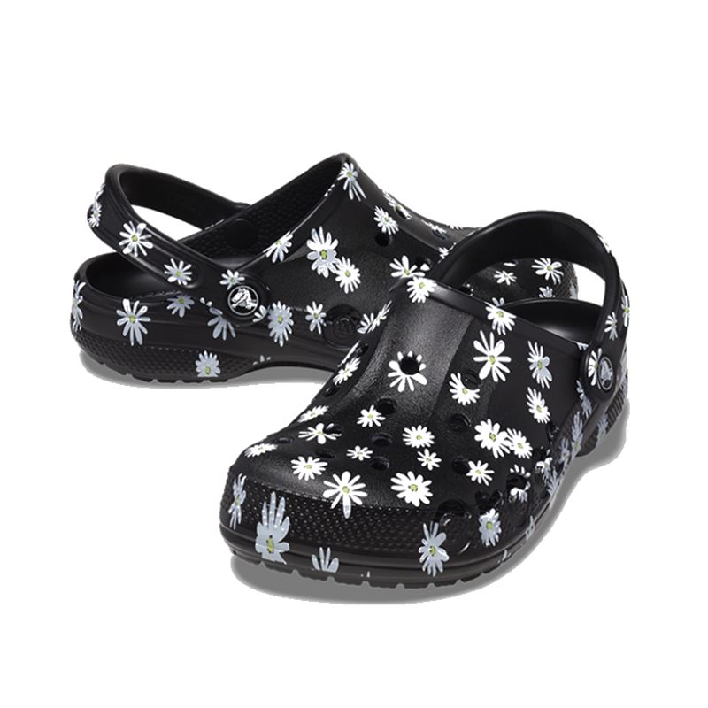 Crocs Baya Seasonal Printed Clog 206230 – lahki in udobni natikači s sezonskim potiskom za vsakodnevno uporabo, plažo in prosti čas.