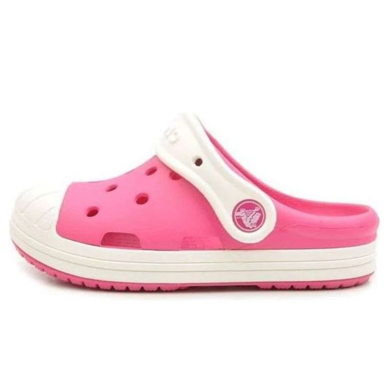 Crocs Bump It Clog Kids 202282 so lahki otroški natikači z zaščitnim sprednjim delom, udobnim materialom Croslite™ in vrtljivim paščkom za varno prileganje. Idealni za igro, vrtec in vsakodnevne aktivnosti.