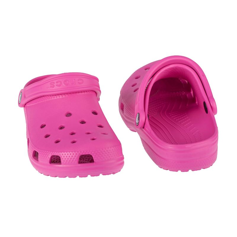 Crocs Classic 10001 so ikonični uniseks natikači z lahkim materialom Croslite™, prezračevalnimi odprtinami in vrtljivim petnim trakom za varno prileganje. Zagotavljajo izjemno udobje, zračnost in praktičnost pri vsakodnevni uporabi, delu, prostem času ter aktivnostih ob vodi.