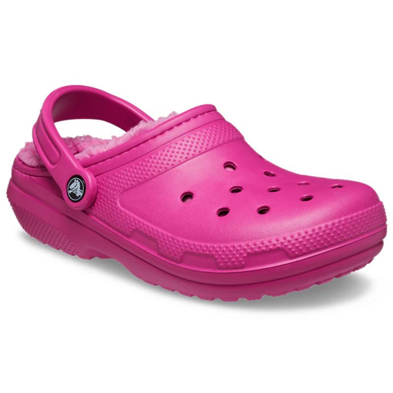 Klasični natikači Crocs Classic Lined Clog 203591 z mehko toplo podlogo, lahkotno zasnovo in vrtljivim petnim paščkom za udobno nošenje v hladnejših dneh.