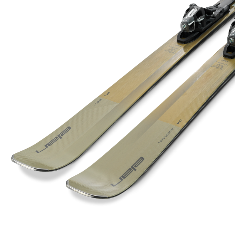 Smuči Elan Wingman 86 Ti (25/26) ponujajo vrhunsko moč, stabilnost in prilagodljivost v vseh razmerah. Idealne za napredne smučarje, ki želijo popoln nadzor in zmogljivost na urejenih in mešanih terenih.