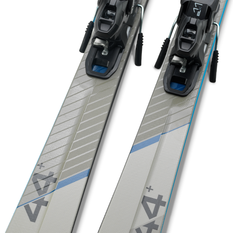 Smuči Elan Primetime 44  (25/26) ponujajo širšo platformo, Mono Ti ojačitev in DualDensity Woodcore za stabilnost, moč in udobje. Idealne za smučarje, ki iščejo zanesljivo zmogljivost in enostavno obvladljivost.