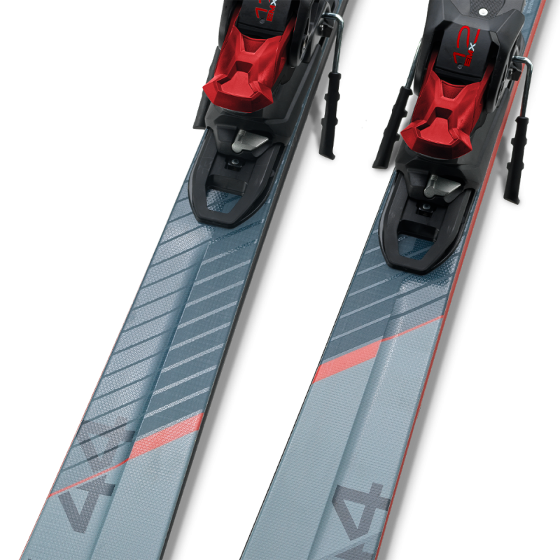 Elan Primetime 44 (25/26) – karving specialist z izjemnim oprijemom robnikov, Mono Ti ojačitvijo in hitro odzivnostjo. Idealne smuči za urejene proge in natančne zavoje.