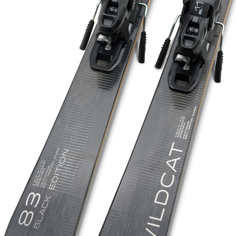 Elan Wildcat 83 Black Edition – ekskluzivne ženske smuči s karbonsko in titanlovo konstrukcijo za vrhunsko stabilnost, natančnost in slog. AS Sport Outlet.