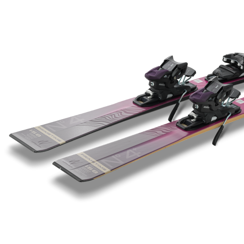 Ženske smuči Elan Primetime N°4  W (25/26) združujejo širšo platformo, Mono Ti ojačitev in odličen oprijem robnikov za popolno ravnotežje med udobjem, stabilnostjo in odzivnostjo. Idealne za samozavestne smučarke na urejenih progah.