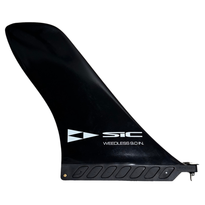 The ELAN SUP Sunrise-Sunset fin with screw is an indispensable spare part that ensures stability and effective directional control while paddling. Easy installation with a screw allows for quick replacement, enabling you to get back on the water swiftly.