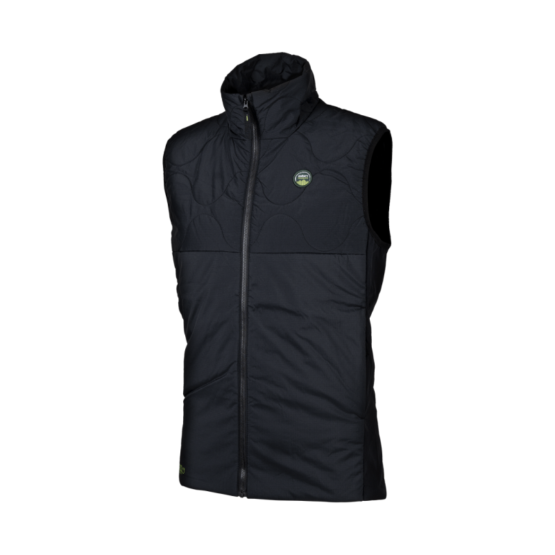 Moški brezrokavnik ELAN DEMO M VEST v črni barvi, izdelan iz lahkih in vodoodbojnih materialov, s praktičnimi žepi in minimalističnim Elan logotipom.