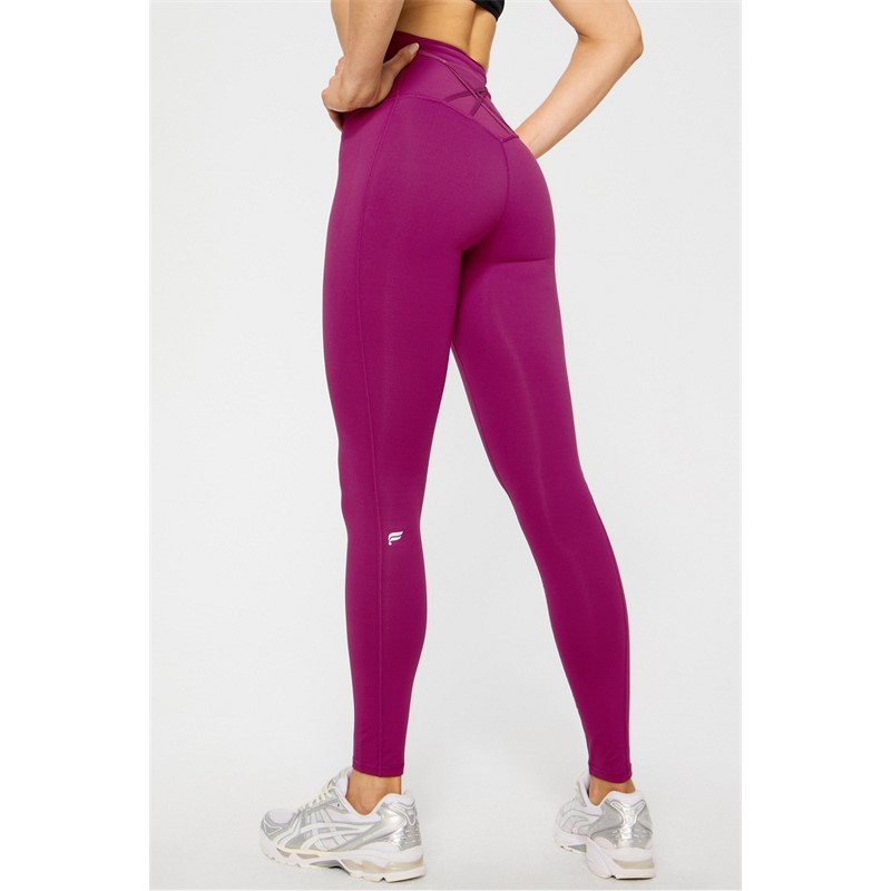 FABLETICS Boost PowerHold High-Waisted Legging so ženske športne pajkice z visokim pasom in PowerHold kompresijsko tkanino za podporo, oblikovanje in udobje.
