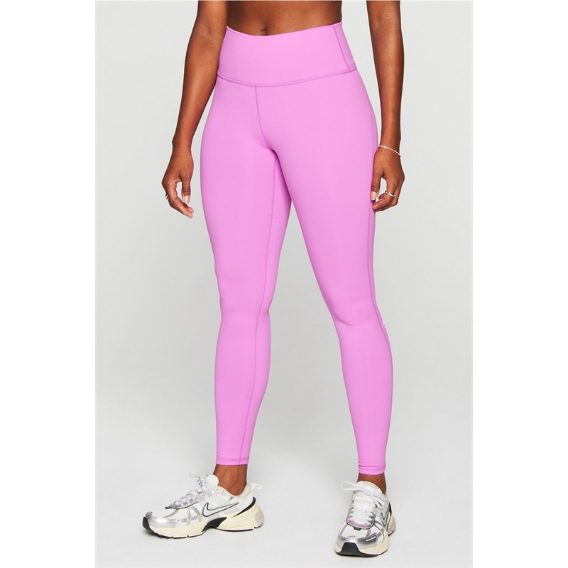 FABLETICS Define High-Waisted Legging so ženske pajkice z visokim pasom iz PowerHold tkanine. Nudijo podporo, kompresijo in udobje za šport ter prosti čas.