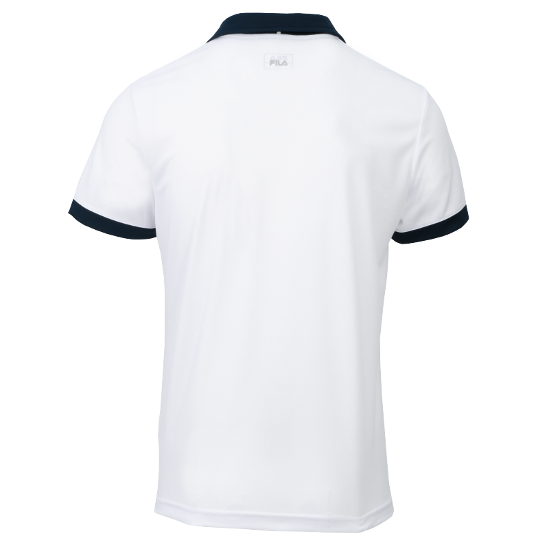 Moška športna polo majica FILA POLO MARKUS združuje eleganten športni slog in udobje. Primerna je za prosti čas, športne aktivnosti in vsakodnevno nošenje.