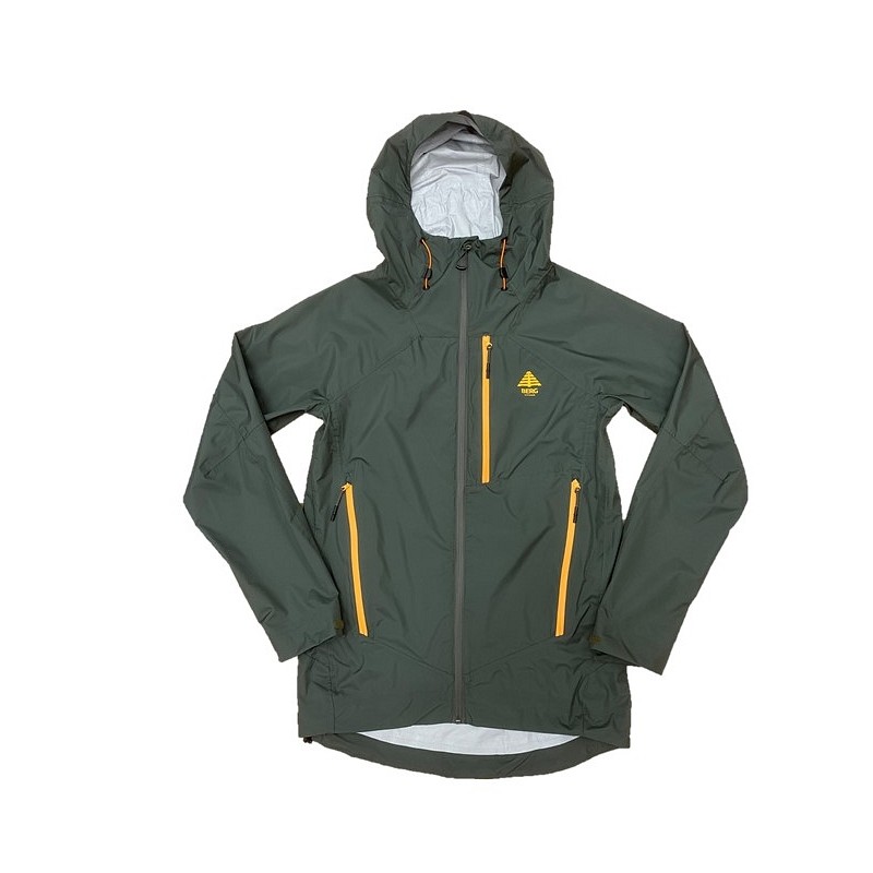 Odlična vsestranska dežna jakna, znamke BERG vas ne bo pustila na cedilu niti v najhujši nevihti.