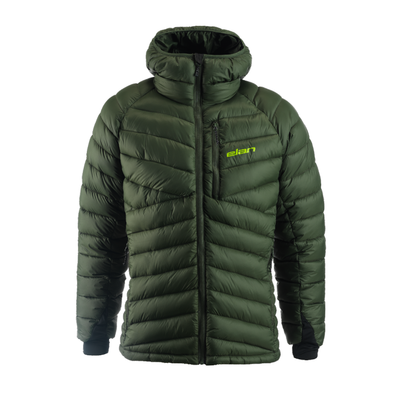 Jakna ELAN PADDED nudi toploto in stil v hladnih dneh. Izdelana iz recikliranega najlona in vodoodbojnega materiala, omogoča svobodo gibanja in udobje. Odlična izbira za aktivnosti na prostem!