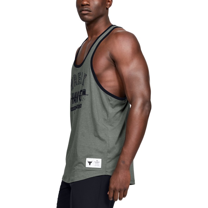 The men's shirt UA Project Rock Tank Wreak Havoc is a sleeveless shirt created for intense workouts and relentless athletes. Breathable, lightweight material and a loose fit ensure comfort and freedom of movement.