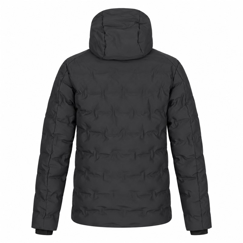 Moška smučarska jakna 2117 MALA BLACK v elegantni črni barvi. Petplastna konstrukcija iz 100 % recikliranega poliestra in membrana Tritech zagotavljata vodni stolpec 15.000 mm ter zračnost 15.000 g/m²/24 h. Izolacija ALTO Wool vsebuje 30 % volne in 70 % recikliranega poliestra. Jakna ima toplotno oblikovano brezšivno zasnovo, vodoodporne zadrge, nastavljivo kapuco, odstranljivo snežno manšeto in praktične žepe.