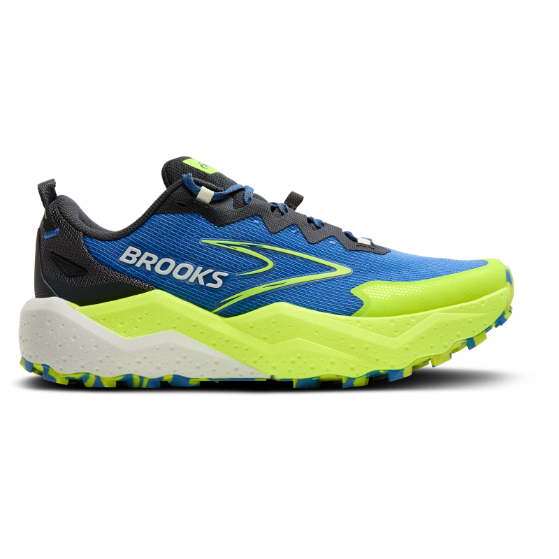 Caldera 8 is designed as an excellent companion for ultra trails from the first to the last kilometer. We took into account the feedback from professional trail runners.