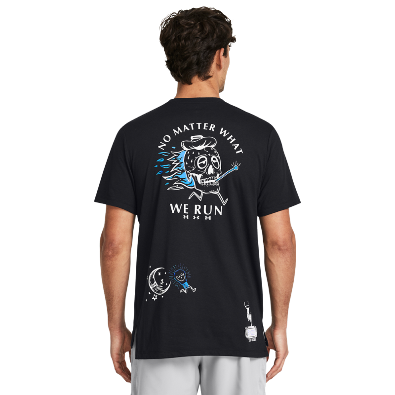 The men's shirt Under Armour We Run Short Sleeve is the ideal choice for runners looking for comfort and performance. Made from lightweight and quick-drying material, it effectively wicks sweat and keeps the body dry during activities.