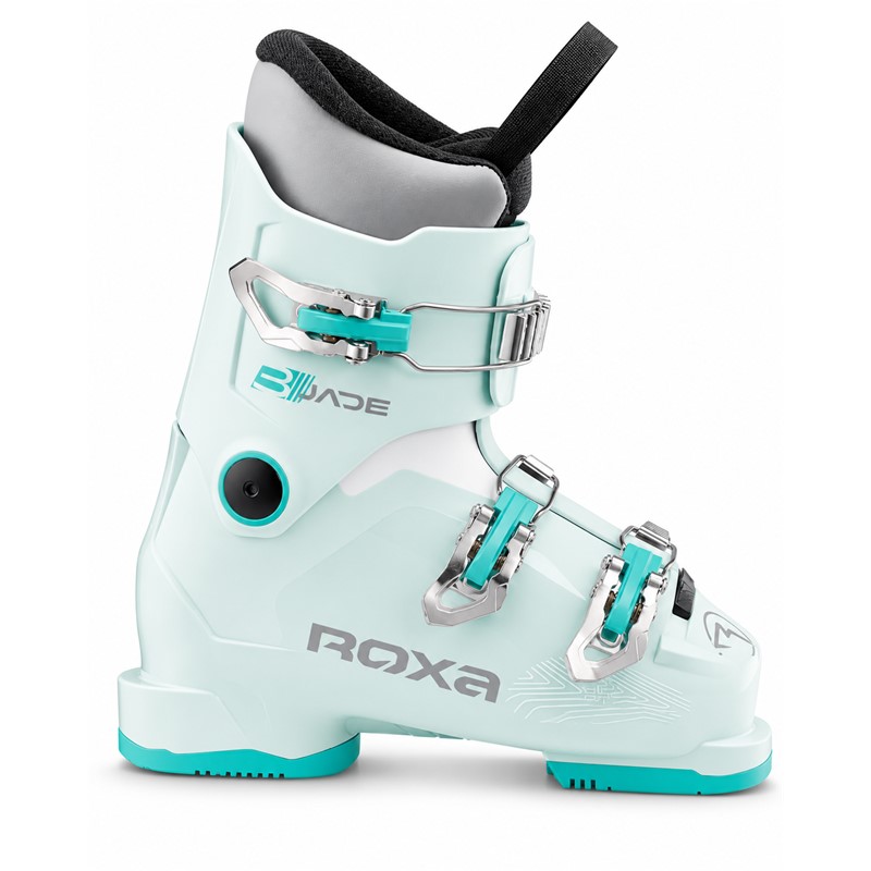 ROXA JADE 3 ALPINE so udobni otroški smučarski čevlji za deklice s tremi aluminijastimi zaponkami, anatomsko oblikovanim kopitom BioFit 102 mm, sistemom Easy Entry in toplim notranjim čevljem Junior Comfort.