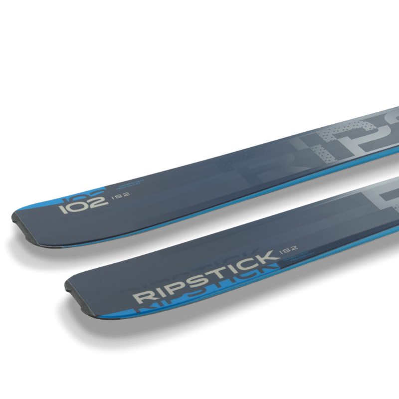 Smuči Elan Ripstick 102 (25/26) združujejo Carbon Deck tehnologijo, Amphibio profil in lanena vlakna za popolno stabilnost, moč in plovnost. Idealne freeride smuči za napredne smučarje, ki iščejo vsestranskost na vseh terenih.