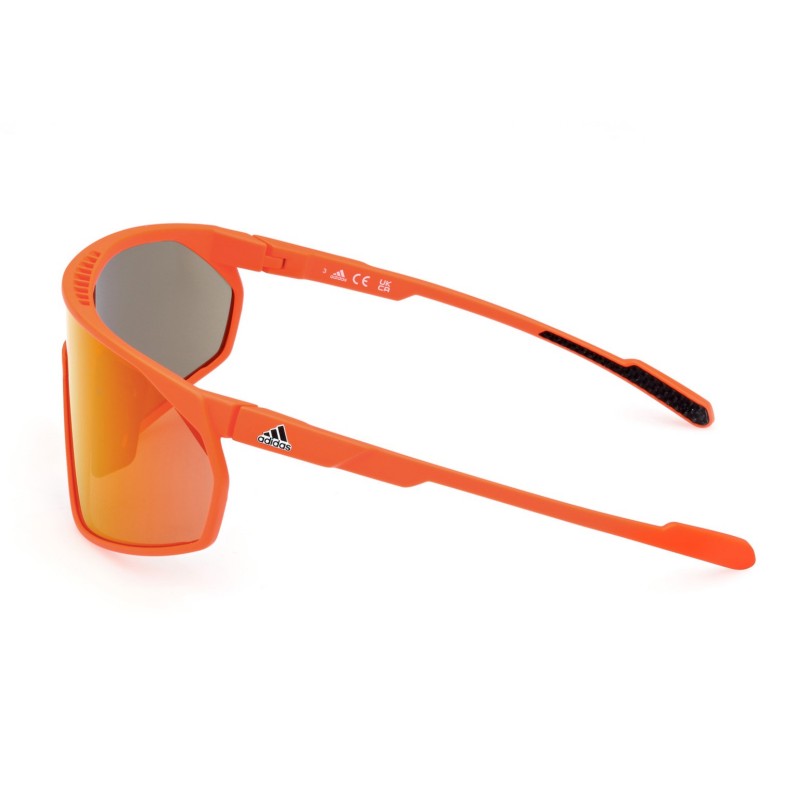 Adidas Sport SP0074 43L so športna sončna očala zanesljivega oblikovanja, ki so del prestižne adidas sport kolekcije. Njihov oranžen okvir in šipca zagotavljata izjemen slog in vidno prepoznavnost med aktivnostmi, kot sta tek ali kolesarstvo. 