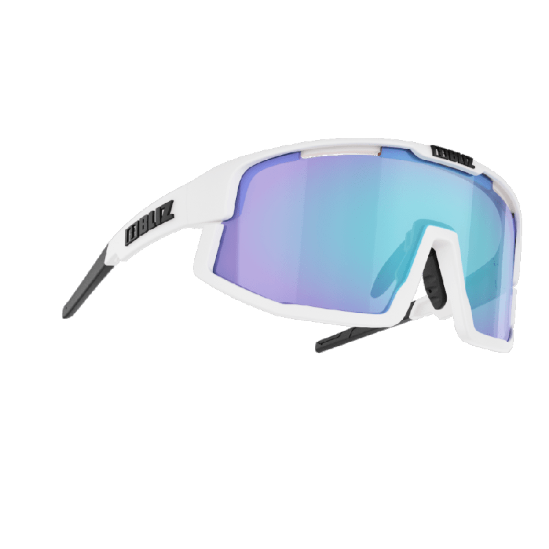 Izvrstna kombinacija stila, udobja in vsestranskosti. Očala VISION imajo ultimativni okvir za kolesarstvo, tek, smučanje in mnogo drugih dinamičnih športov. 