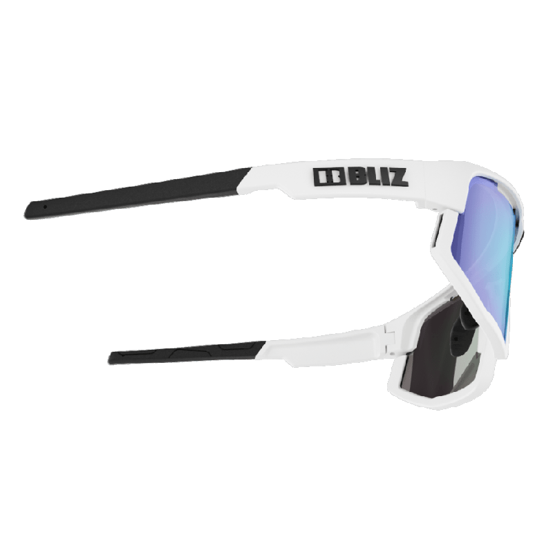 Izvrstna kombinacija stila, udobja in vsestranskosti. Očala VISION imajo ultimativni okvir za kolesarstvo, tek, smučanje in mnogo drugih dinamičnih športov. 