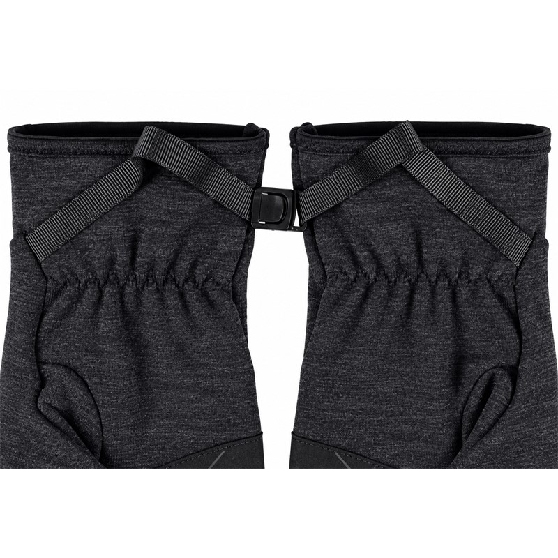 Originalne tehnične rokavice BUFF® Merino Fleece G MWF Black v črni barvi. Mehka flisasta tkanina s 53 % merino volne v glavnem materialu zagotavlja naravno toplotno udobje in uravnavanje temperature. Rokavice imajo izboljšan oprijem dlani, konice prstov za upravljanje zaslonov na dotik, elastičen zaključek zapestja in praktično sponko za povezovanje. Primerne za zimsko pohodništvo, treking, nordijsko hojo in vsakodnevno uporabo.