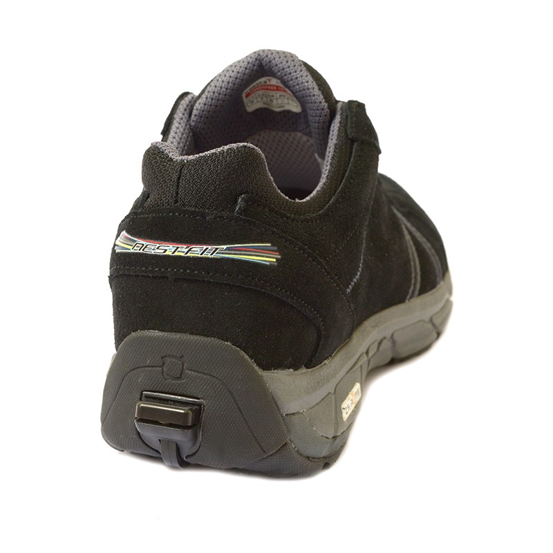 Treksta HANDS FREE 101 men's shoes with self-lacing and un-lacing! You can put them on and take them off without using your hands! Weight: 457g.