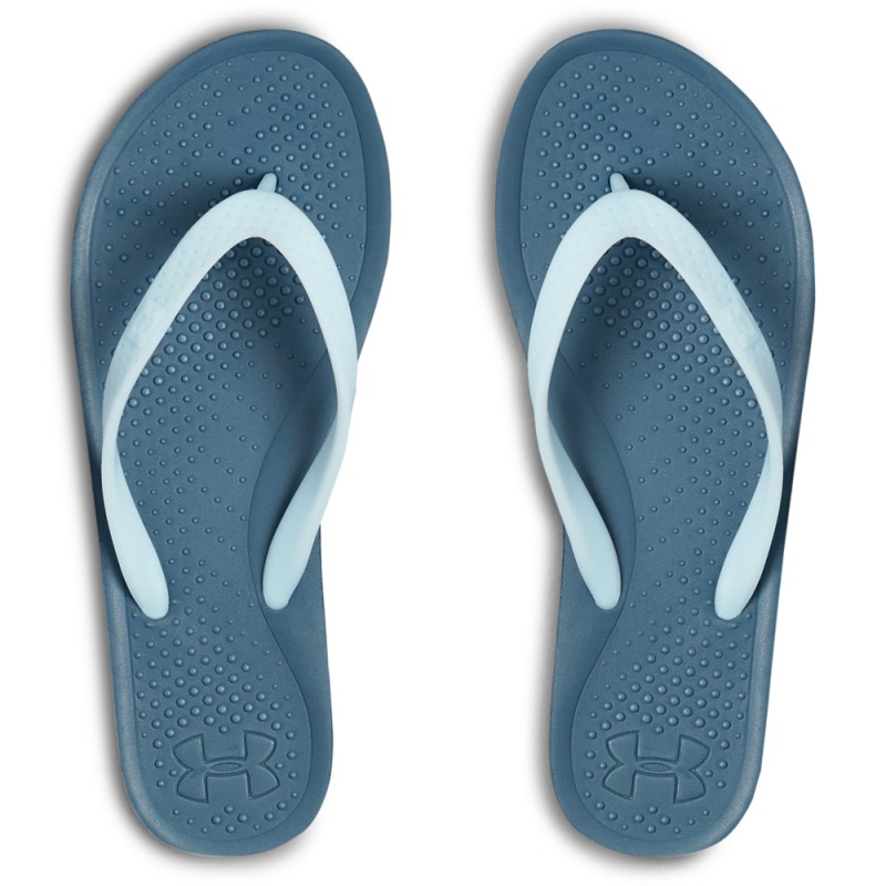 Ženski natikači UA ATLANTICDUNE so izdelani iz super mehke pene z dvojno gostoto, ki zagotavlja vašim nogam udobje. Hitro sušeč material pa poskrbi za prijetno uporabo, tudi v najbolj vročih vremenskih pogojih.