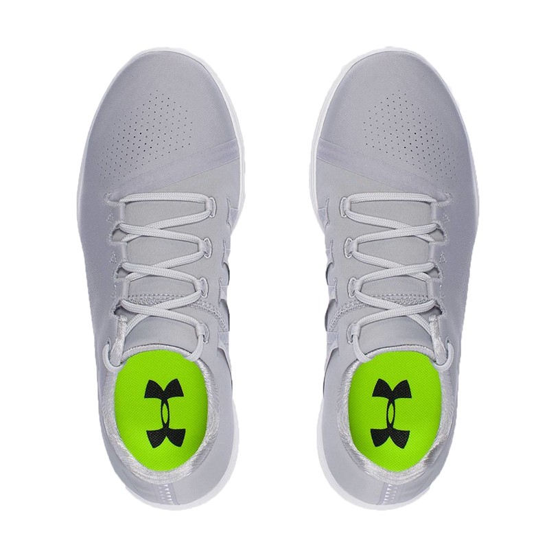 Ženske superge UA STREET PRECISION LOW so primerne za preživljanje prostega časa in za treninge v dvorani.  Lahek, fleksibilen zgornji del z obrisom v obliki elegantnega in športnega občutka. 