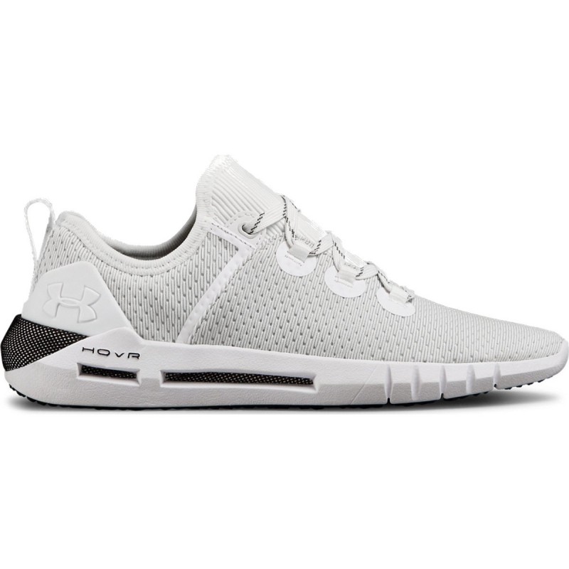 Ženske superge UA W HOVR  zagotavljajo „ničelno težnost“ za ohranjanje donosa energije, ki pomaga korak za korakom odpravljati udarce. Zgornji del je izdelan iz lahke mreže, ki nudi odlično zračnost in udobje. 