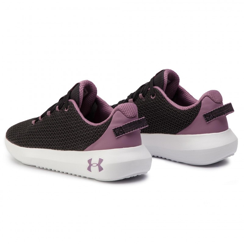 Ti čevlji so narejeni, da se počutite odlično in jih nosite kjer koli. Zaradi mrežaste tkanine so zelo primerni tudi za nošenje poleti.