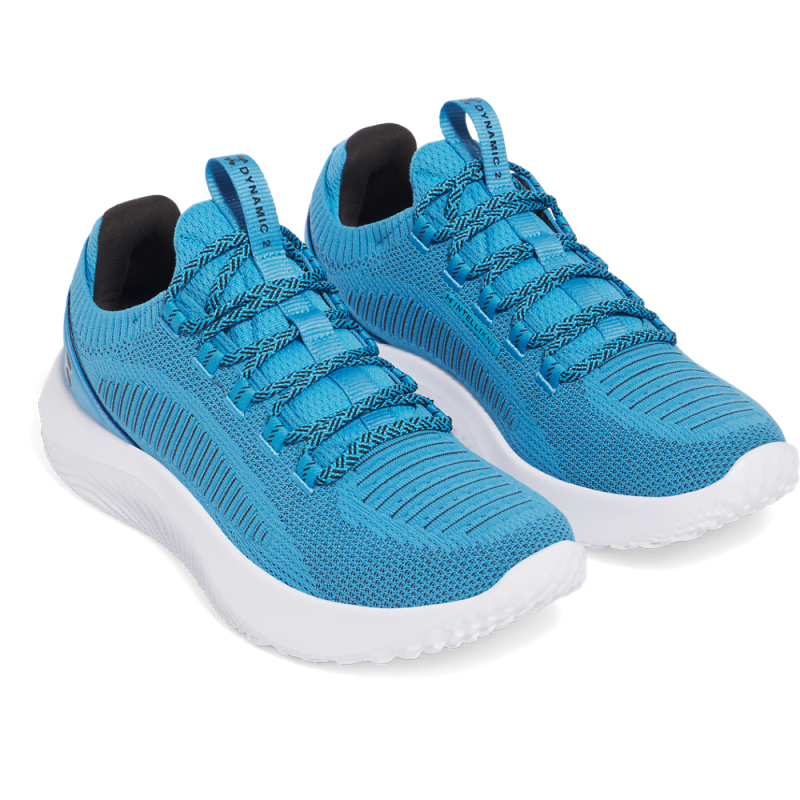 Under Armour DYNAMIC 2 so vrhunske superge, zasnovane za aktivne posameznike. Napredna oblazinjenost UA HOVR™ omogoča energijsko vračanje, medtem ko trpežni nedrseč podplat zagotavlja odličen oprijem.