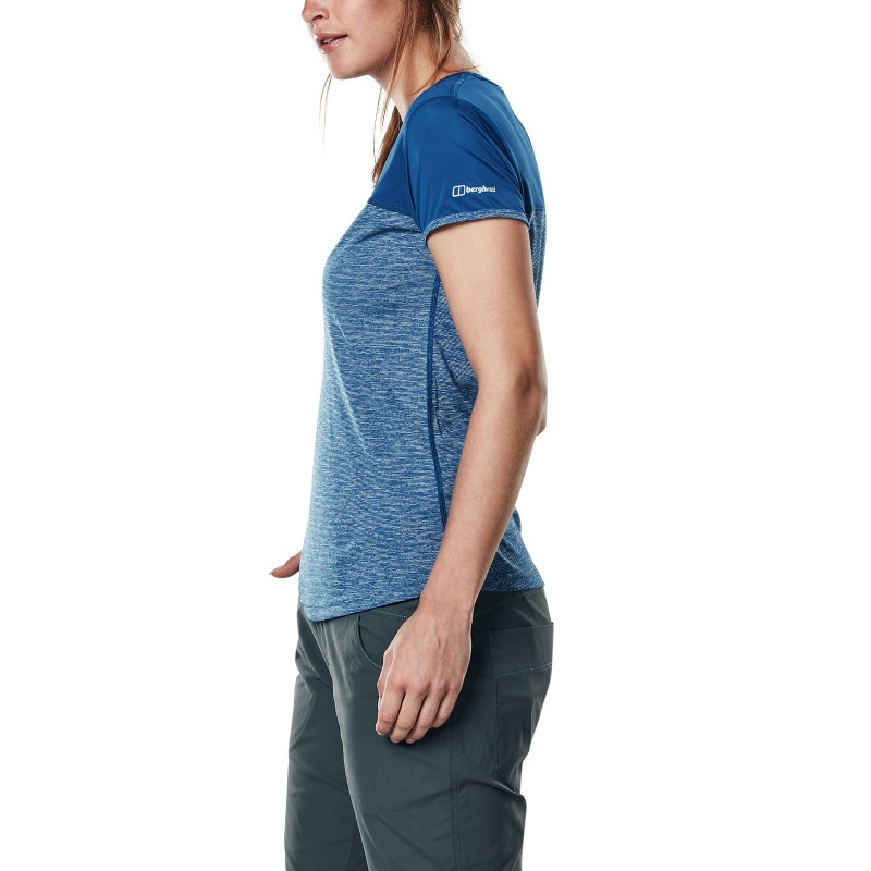 Majica namenjena športnim aktivnostim.