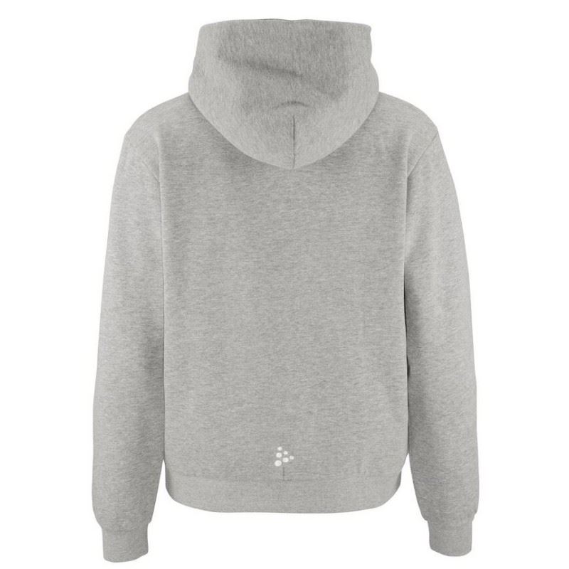 Ženska jopica Craft Community 2.0 FZ Hoodie W je udobna športna jopica z zadrgo po celotni dolžini, izdelana iz mehkega in prijetnega materiala. Omogoča dobro zračnost in svobodo gibanja, zato je odlična izbira za prosti čas, sprehode ali lahke športne aktivnosti. Klasičen in čist dizajn poskrbi za vsestransko uporabnost v vsakdanjih kombinacijah.