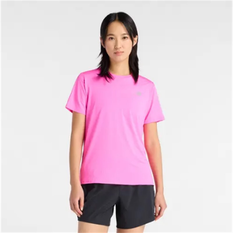 Ženska športna majica New Balance Sports Essentials T-Shirt, lahka in zračna majica s kratkimi rokavi za trening, fitnes in vsakodnevno udobje.