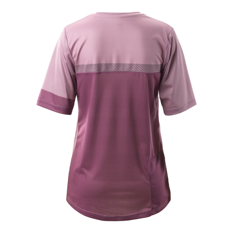 Široka kolesarska majica Elan je udobna in se hitro suši, zato je odlična izbira za ljubitelje gorskega kolesarjenja. Ženska majica Elan za gorske kolesarke združuje zmogljivosti tehničnih oblačil z udobjem vaše najljubše majice.