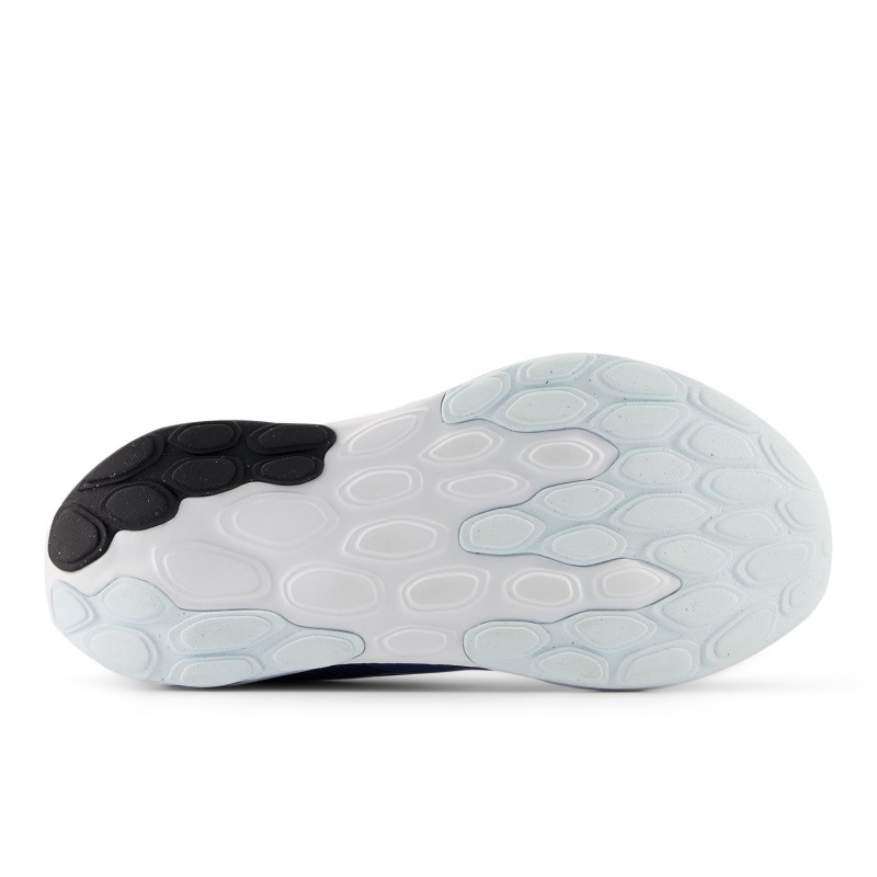 Ženske tekaške superge New Balance Fresh Foam 520 v9, lahki in udobni copati za vsakodnevni tek in športne aktivnosti.