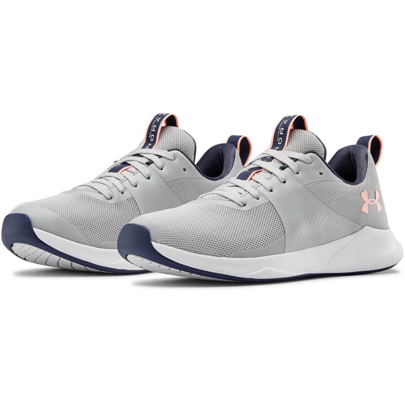 Ženske superge UA W CHARGED AURORA so lahke, zračen zgornji del ohranja vašo obutev suho. Napolnjeni podplat Cushioning® uporablja kompresijsko oblikovano peno za popolno odzivnost in vzdržljivost. 