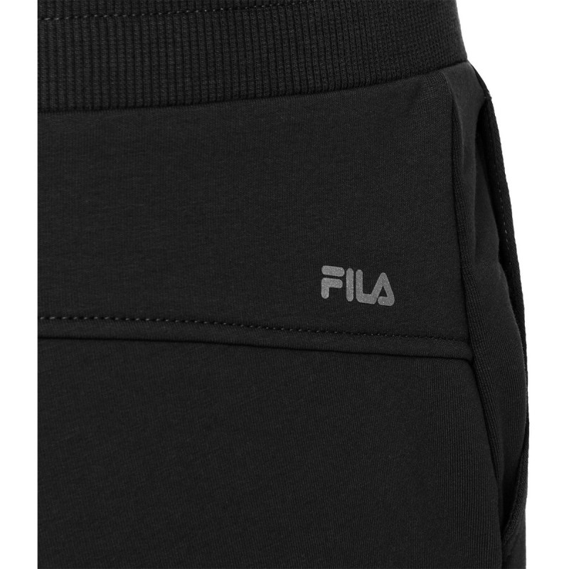 Women's long pants FILA IDA have a wide elastic waistband with a drawstring, two side pockets, and a smaller logo on the left side. They are very comfortable and fit the body perfectly. They are characterized by comfortable material and quality workmanship.