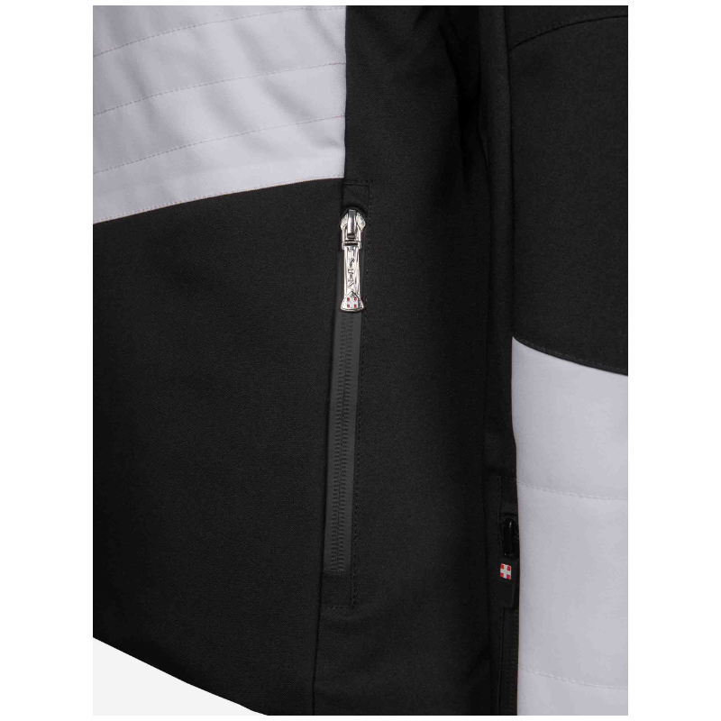 The women's ski jacket AULP SANDI combines an elegant look, top-notch thermal insulation, and 15K/15K protection against snow and wind. Ideal for demanding skiers.