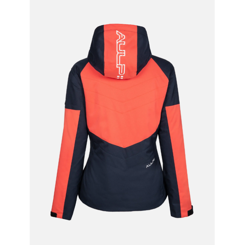 Ženska smučarska jakna AULP SOFIA GRENADINE združuje eleganten slim fit kroj in zanesljivo 10K/10K zaščito pred snegom in vetrom. Snemljiva kapuca, Lycra manšete in snežni pas za popolno udobje na smučišču.