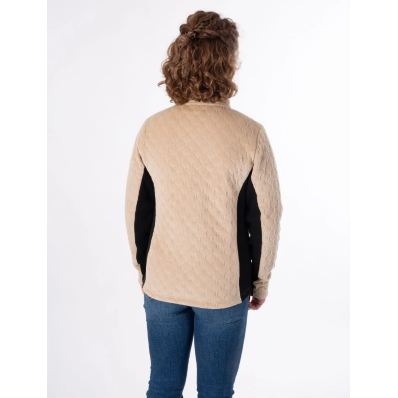 Ženska smučarska jopica AULP VERSA v bež barvi združuje mehak velur in flis za vrhunsko toplino in udobje. Vsestranski dizajn je idealen kot midlayer pod smučarsko jakno ali za vsakodnevno nošenje v hladnejših dneh.