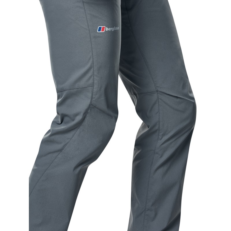 Extremely lightweight hiking pants that can also be worn in leisure time.