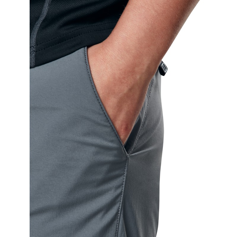 Extremely lightweight hiking pants that can also be worn in leisure time.