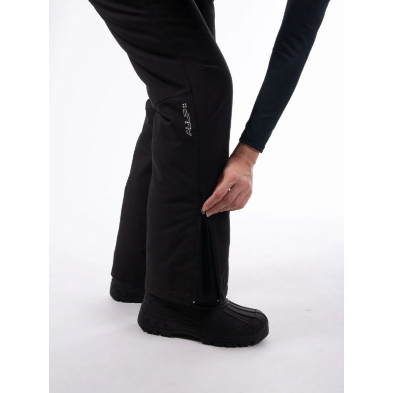 The women's ski pants AULP VIARY offer waterproof 10K/10K protection, taped seams, and snow gaiters for complete comfort on the snow. Adjustable waist and removable suspenders for an ideal fit.
