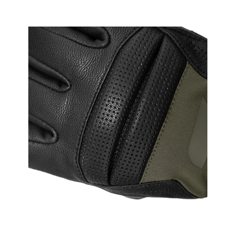 Reusch Mikaela Shiffrin R-TEX® – prestižne ženske smučarske rokavice iz kozjega usnja z izolacijo PrimaLoft® Gold in vodoodporno membrano R-TEX® XT. Toplota, slog in moč v enem pri AS Sport Outlet.